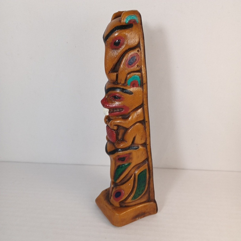 VTG Raven Alaskan Hand Painted Wood Carved Eagle Beaver & Bear Totem Pole 1985 - Picture 3 of 8